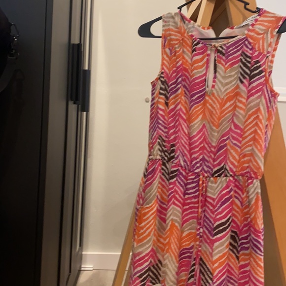 Vibrant-colored Silk shorts romper! - Picture 2 of 4